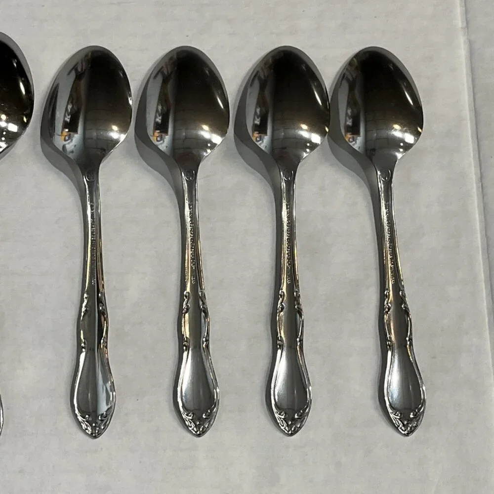 Rogers Stainless By Oneida Homestead 16 PC Set 4 Ea Place Setting‎